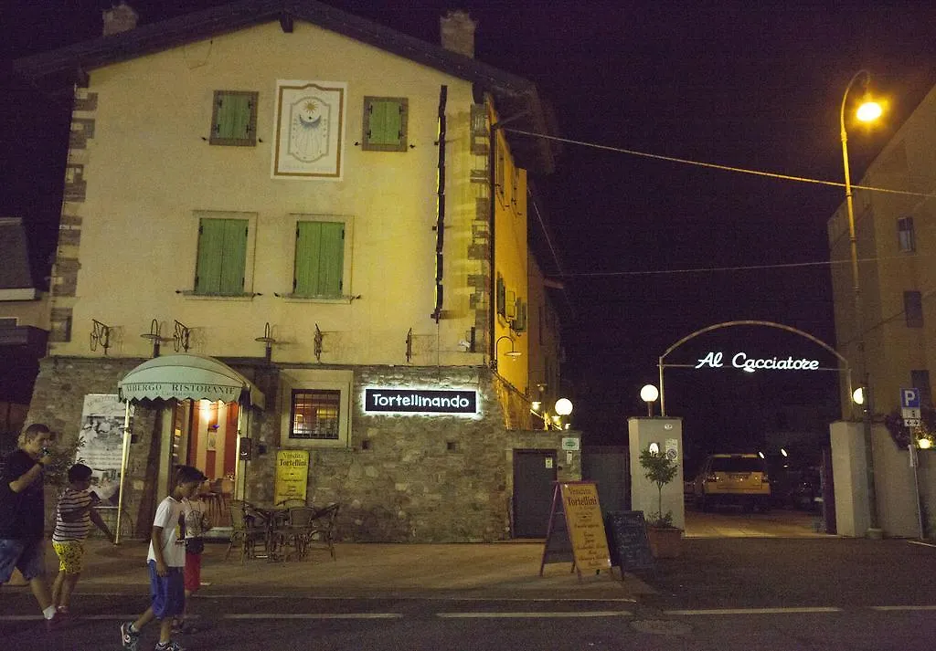 Albergo Al Cacciatore Tortellinando ヴァレッジョ・スル・ミンチョ イタリア